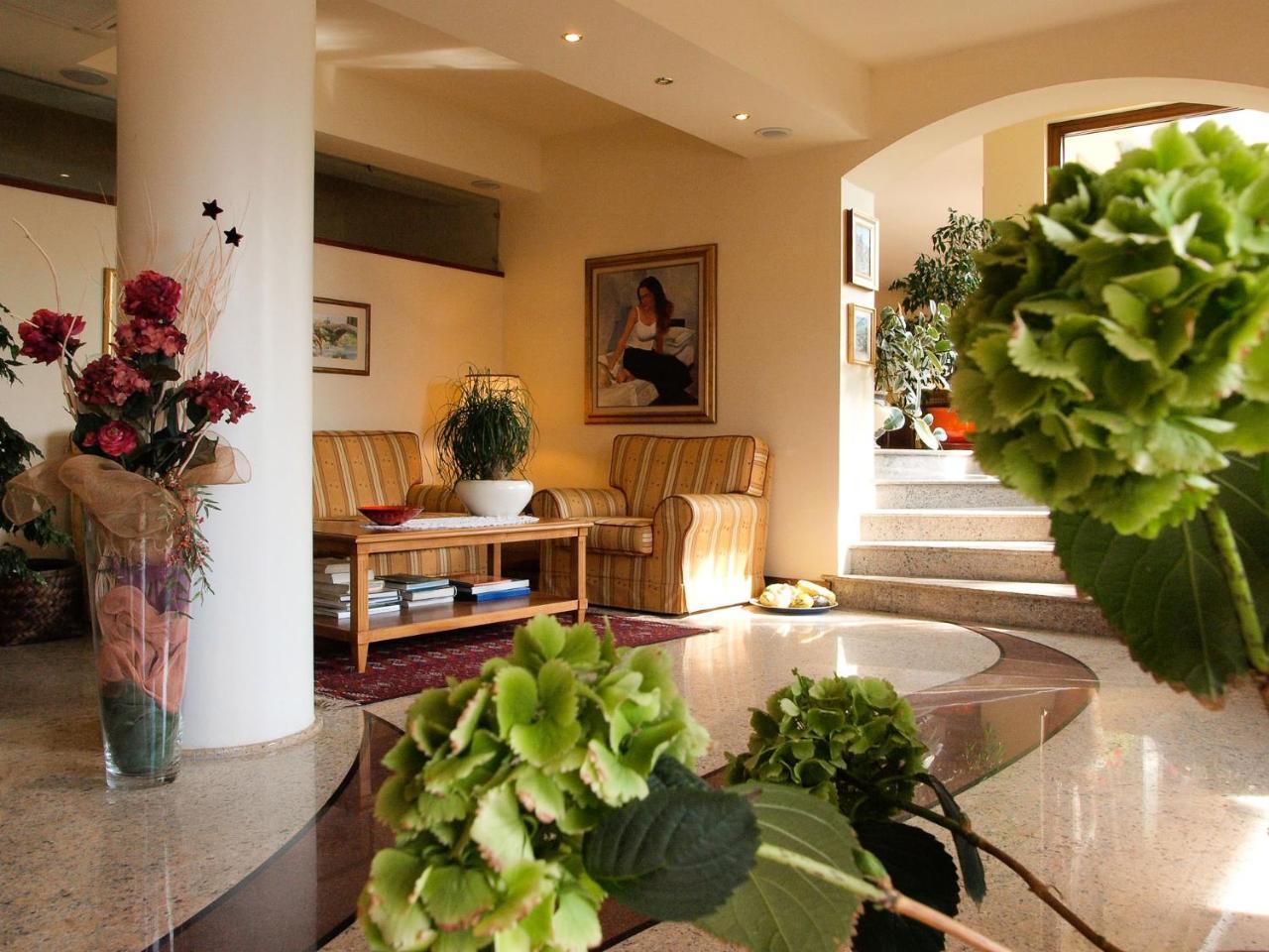 Hotel Bellavista مالتشيزينيه المظهر الخارجي الصورة